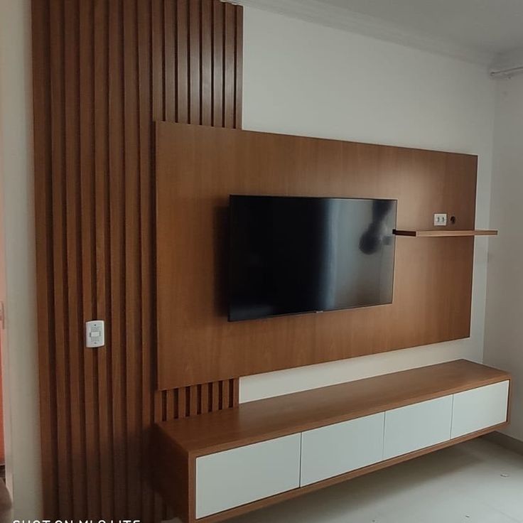 wallpanel ruang tv pevesindo