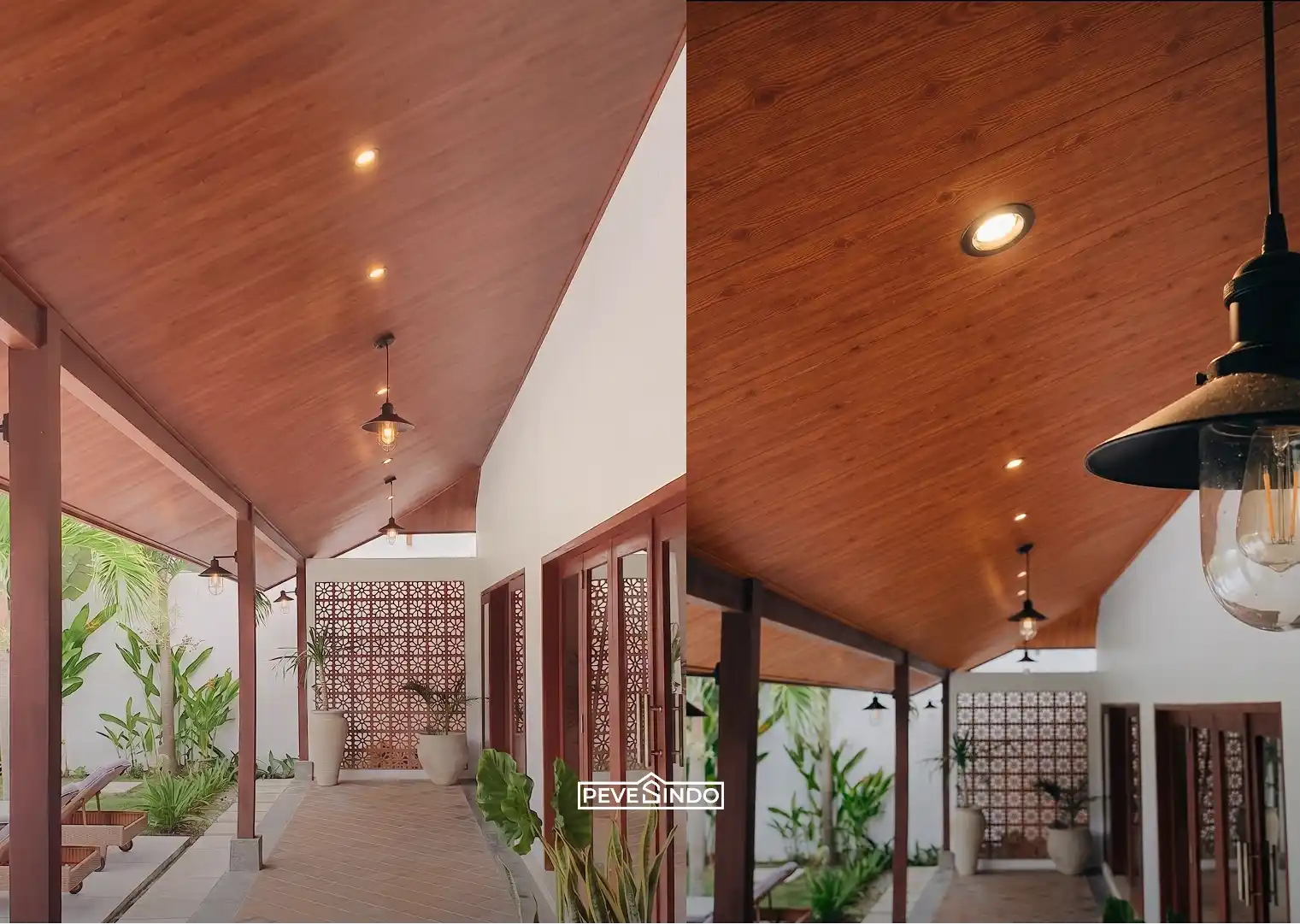 Plafon PVC Pevesindo motif urat kayu cokelat pada atap miring koridor semi-outdoor dengan lampu gantung industrial dan dekorasi dinding roster tanah liat.
